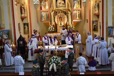 uroczystości pogrzebowe księdza prałata Edmunda Cisaka 31